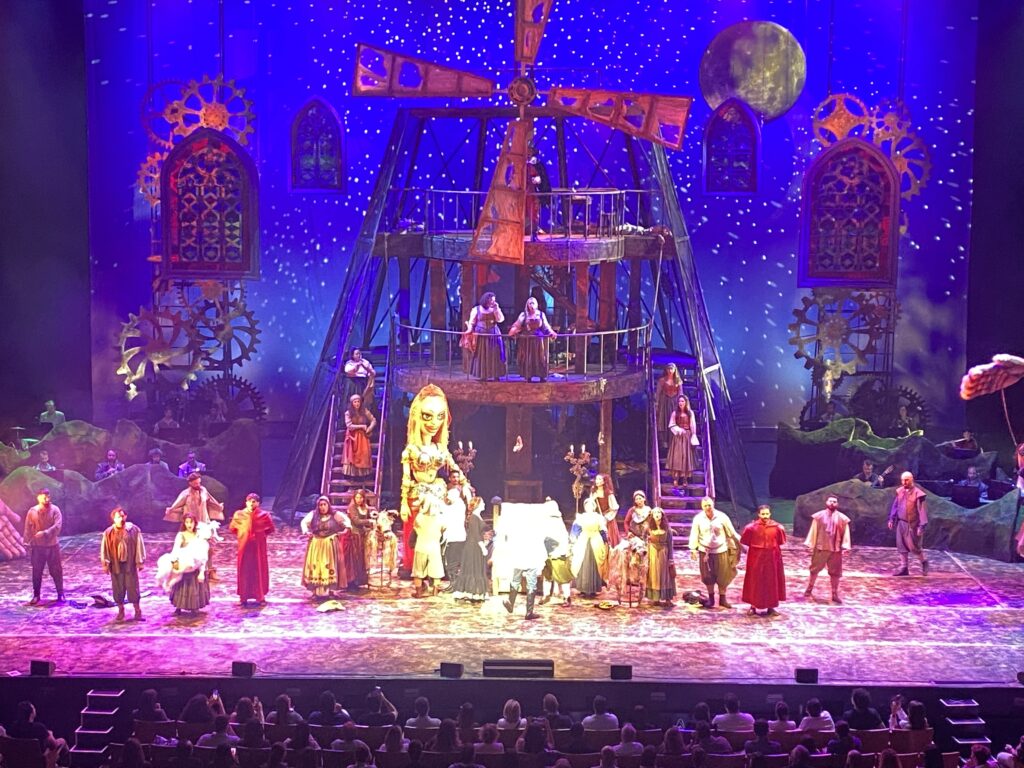 Don Kişot 2025-Selçuk Yöntem-Zuhal Olcay-Cengiz Bozkurt-Zorlu Center Tiyatro