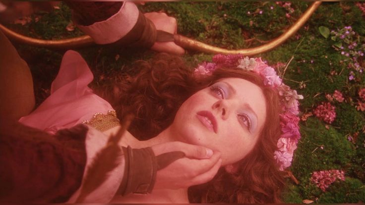 elvira-the-ugly-stepsister